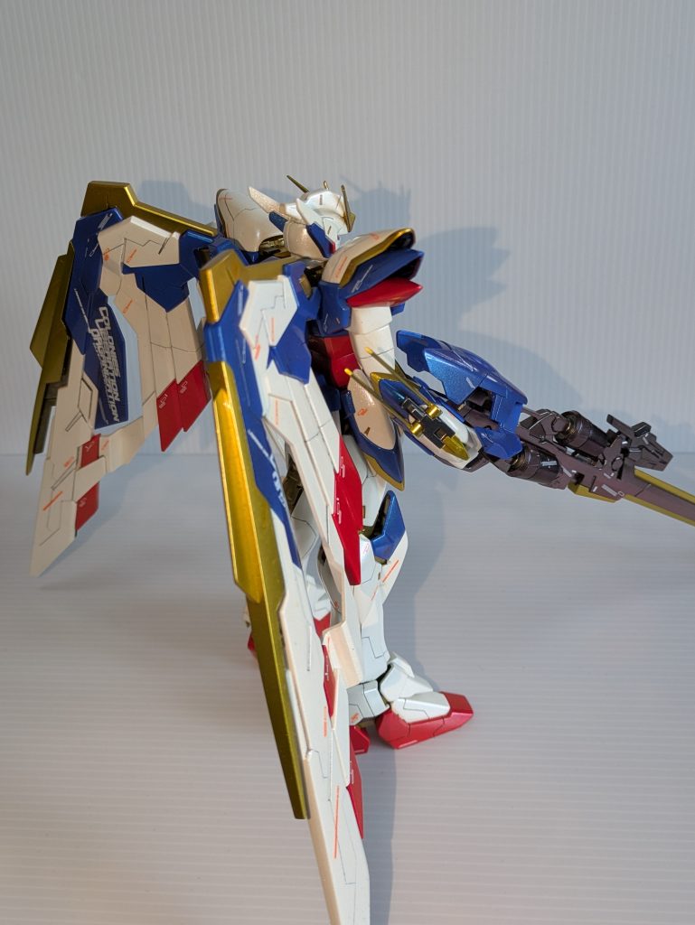 取り敢えずスジ彫りしました。あとは素組み(合わせ目は消しました)で塗装のみです。