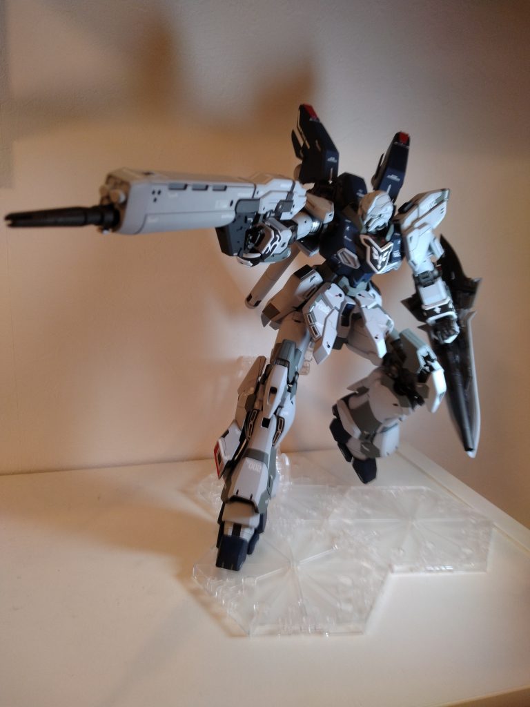 可動域良くポロリもなく、ガシガシ動かせます!