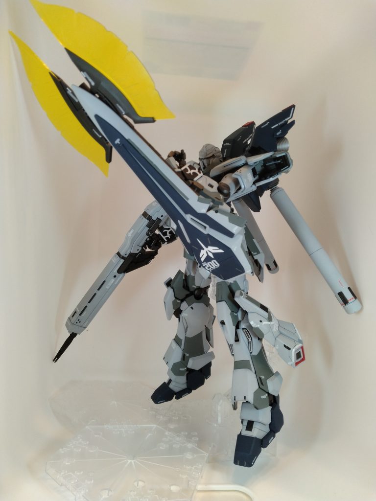 シールドにビームトマホークつけてるの最高にジオンみ。