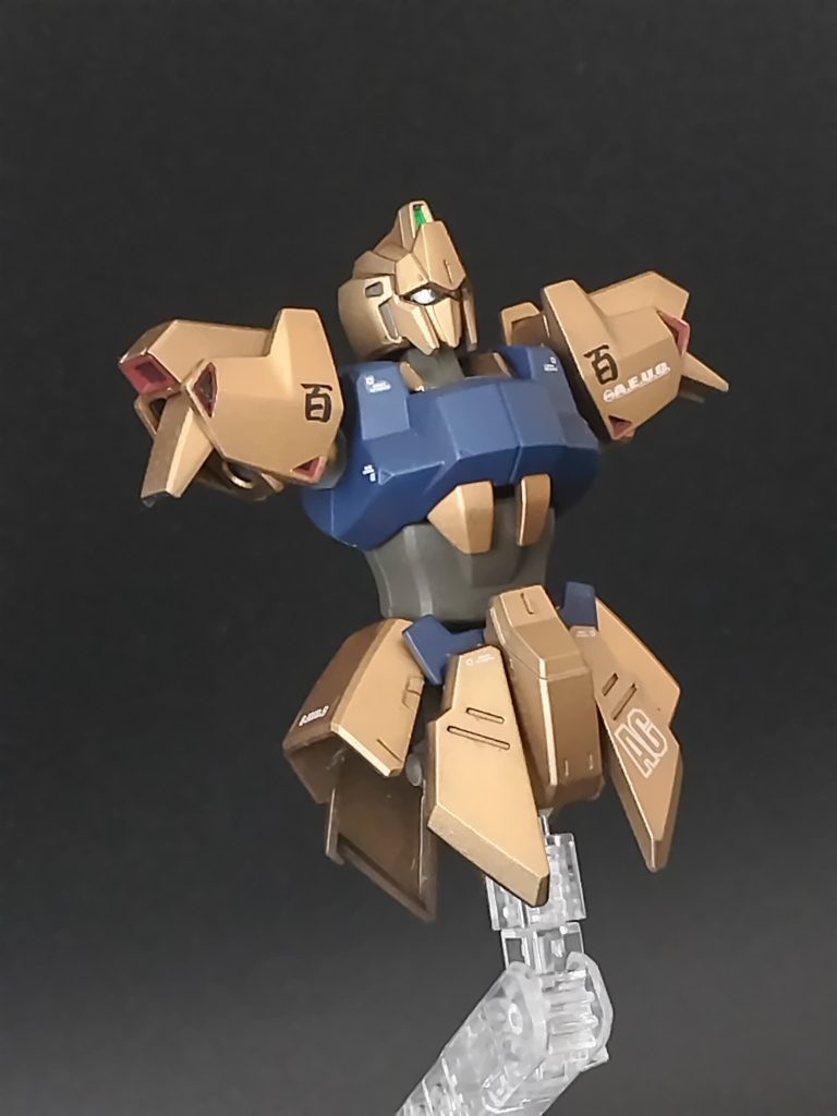 大破して〆。カラーレシピ金:黒サフ→スーパーリッチゴールド(Mrカラー)紺:インディブルー+パープル+ブラック(水性ホビーカラー)フレーム:マホガニー+オリーブドラフ(1)+みず色(水性ホビーカラー)赤:あずき色+ココアブラウン(水性ホビーカラー)武器:黒鉄色(水性ホビーカラー)