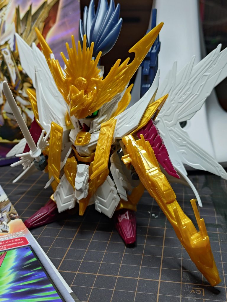 素組み。SDシリーズは塗り分けるとビックリするぐらい見違えるのでついつい手を出しちゃいます。まあ、それなりの難易度なんですけどね