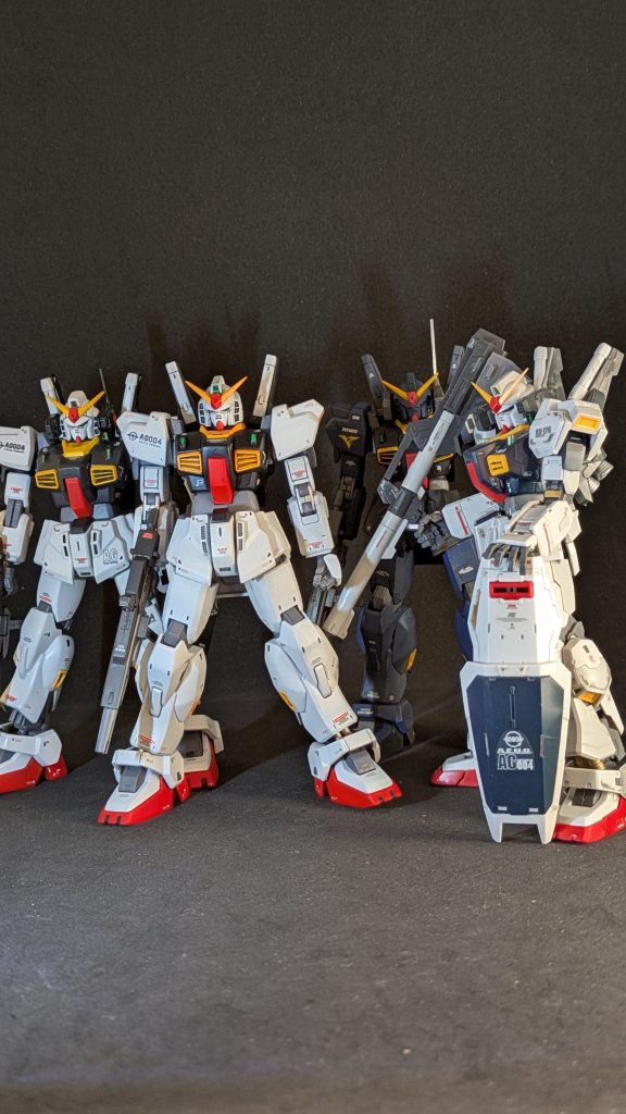 我が家の1/144マークⅡ集合の図。