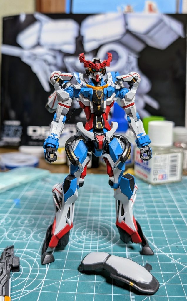 トップコート前。素組みしてシール使ってしまい、胸の縁取りは手書きです。ガタガタになってしまい残念。