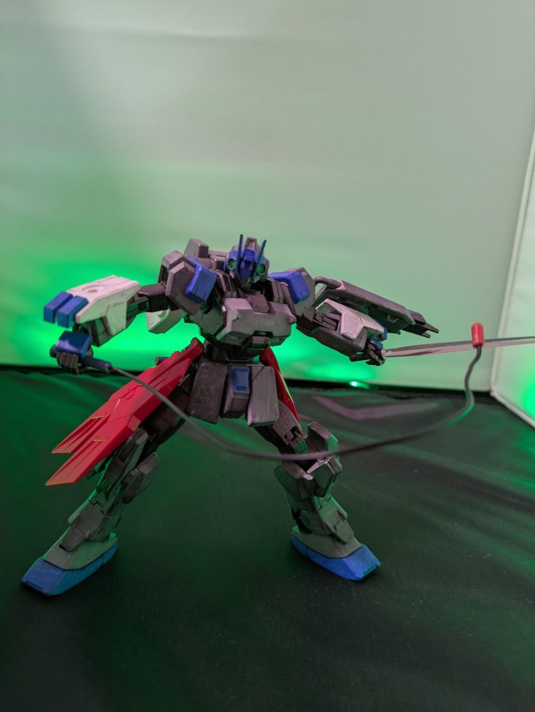 試作電磁ウィップグフとの戦闘データを元に開発された近距離武器