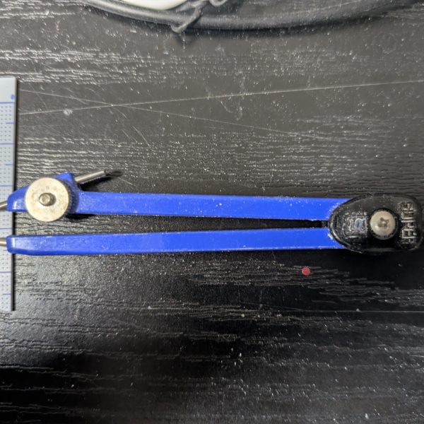 両方『針』のコンパス