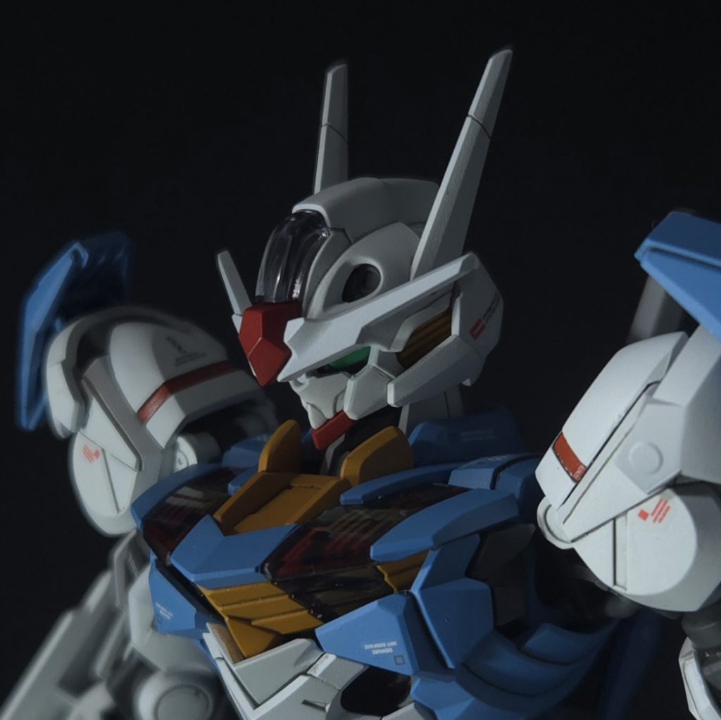 頭部の出来も素晴らしく、ほんとにHGかぁ？と思うくらいです。最近のキット、すげー