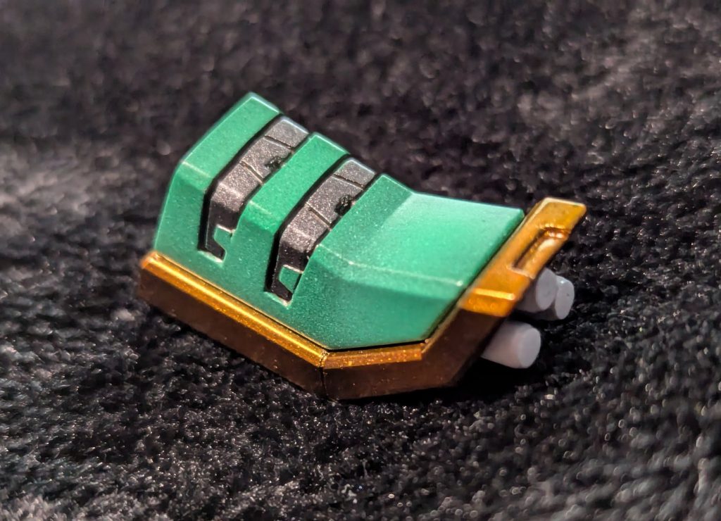 肩情報量少なかったのでRGゴッドガンダムを参考にディティールを追加しています