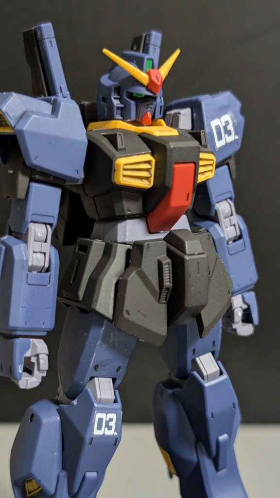 そんな感じで久しぶりのガンプラを作りでした。オリジナリティなくてすみません…。「ガンプラ作り楽しかった。」そんな所ですかね。また気軽にパチパチ作ろうかなと思います。今後の課題はゲート跡かな。結構目立つんですよね。機体色も黒めだから余計に。もしよろしければ「イイね👍」と「フォロー🙏」お願い致します。皆さんの作品も見てみたいので。最後まで見て頂きありがとうございましたm(_ _)m