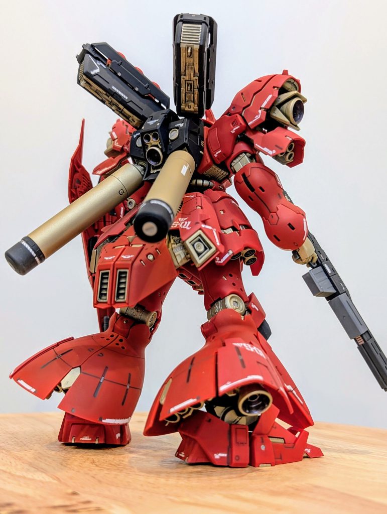 あとは、いつもどおりのスミ入れとトップコートの成型色仕上げです。