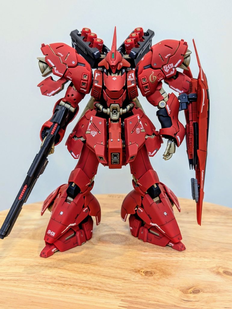 大好きな機体ではありますが、アンテナだけはどうにも気に入らないので切り取りました。スッキリとしたこっちの方が好みです。