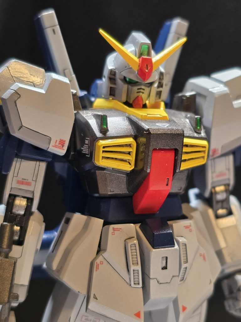 デカールでごまかしながら、なんとか完成させました〜