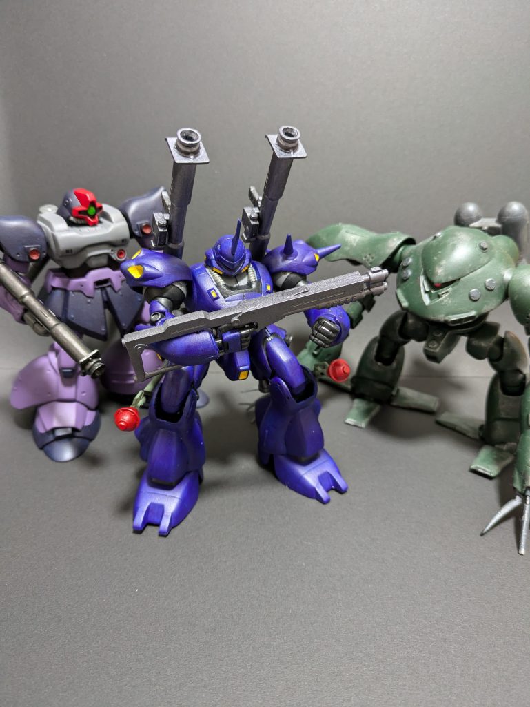 気付けば旧キットばかりでズゴックEはまだ棚に…