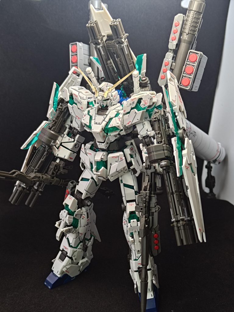 この過剰な武装がとても好きです✨スミ入れとつや消しのみですが、満足😆