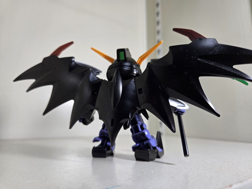 色分けや塗装計画を考えずに　がーっと組み立てて、わーっと色塗りしたので、丁寧さにはかけていますが、完成までのスピード感や筆塗りでの色分けなど、ガンプラの楽しさを十分味わえた1品w