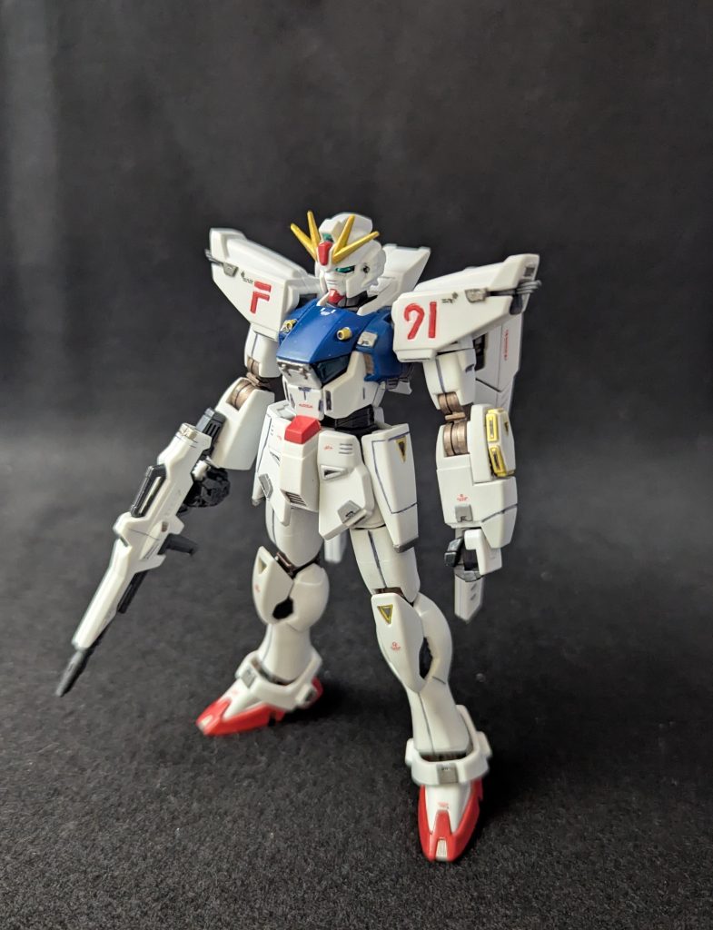 最初は適当に接着して簡単に作ってしまえと思ってたんですが途中から脱着式にしたくなったので急な路線変更