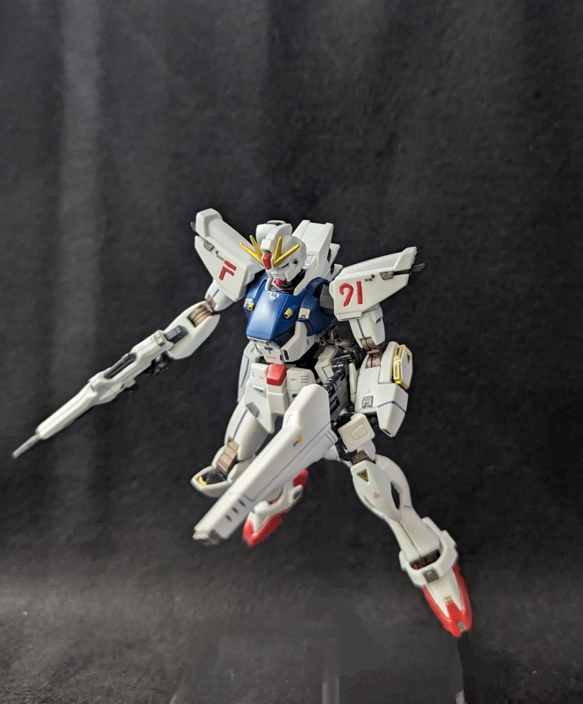 あと胴体のエンジンフィンみたいなのが当たったら壊れそうだなって昔から思ってたので装甲板で強化してみました