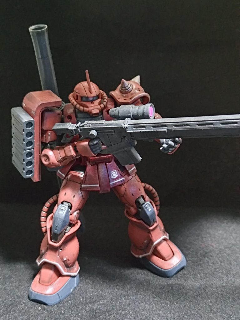 シャアザクと言うかシャアが好きなので、いつかシャア機体を並べたいものです✨最近はガンプラ争奪戦で欲しい時に手に入らないのが残念です。 