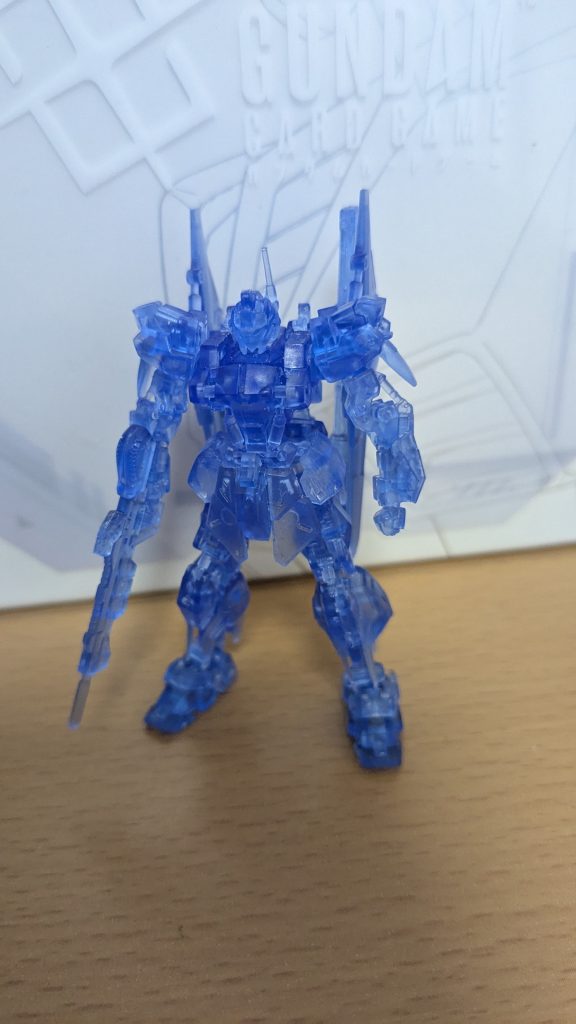 おまけ。ホントは百式を組み上げて塗装するつもりが、一撃でレアクリアカラーをブチ抜いてしまいました苦笑ガンダムアーティファクトはこれがあるから怖いです