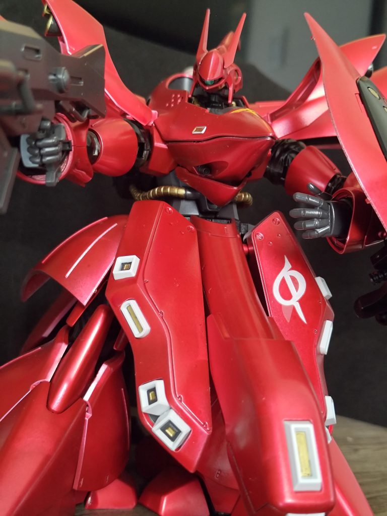 赤はクリアレッドが思ったより薄くて時間がかかってしまうので、クリアルージュの方で重ね吹きして光沢仕上げにしています😊