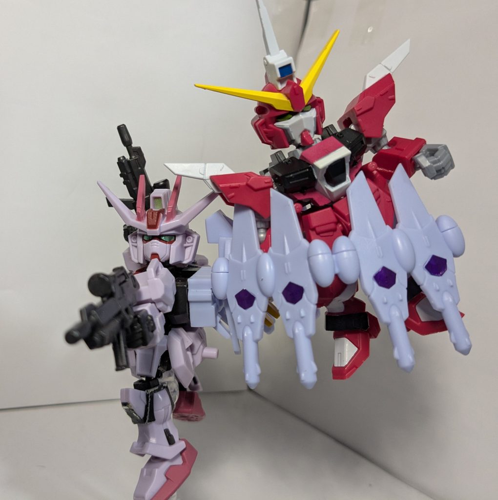 もう一つの使い方が相手のMSを鹵獲、運搬できる形を想定してます。