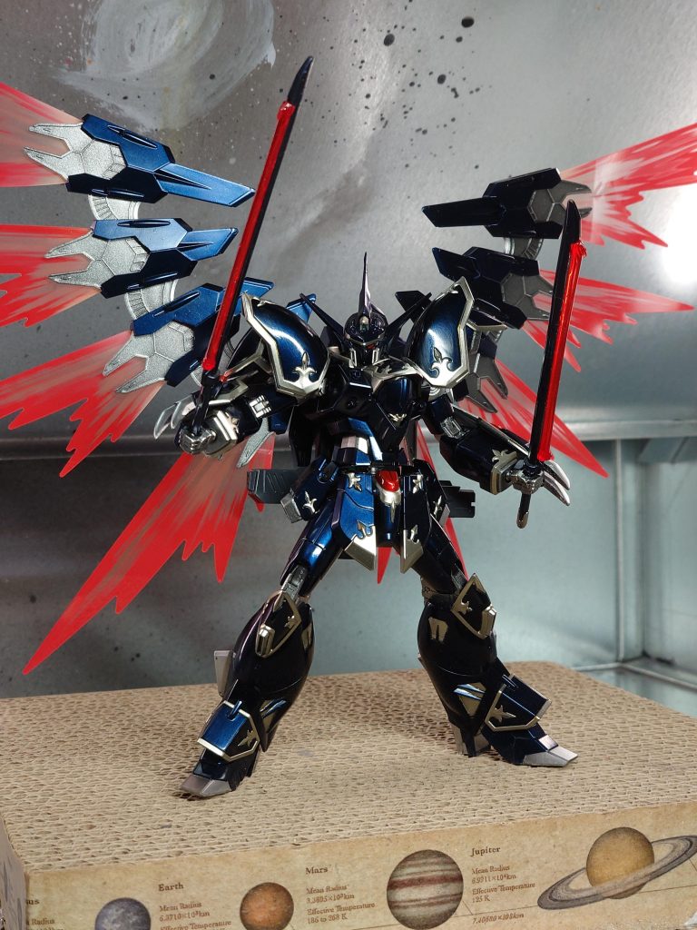 たぶん二度と取り付けないpet素材のスラスターエフェクト。でかい。本体は一応研いでみました。タミヤコンパウンド細目→タミヤコンパウンド仕上げ目→セラミックコンパウンド→コーティングポリマー