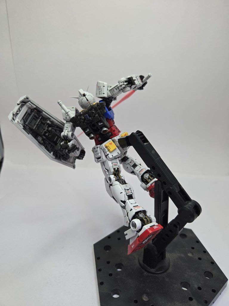 RG 1/144 RX-78-2 ガンダム Ver.2.0–4枚目/制作者：ガンプラ大好きパラ男！！（富士見の亀）
