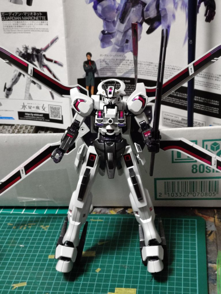 つや消し前①。正面。クリアパーツ無しで胸パーツは外してます。追加です。