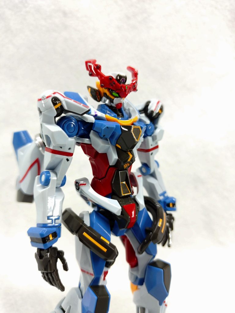 基本的に簡単フィニッシュで仕上げて今回は何故か光沢クリアを吹いてるのでテッカテカです。