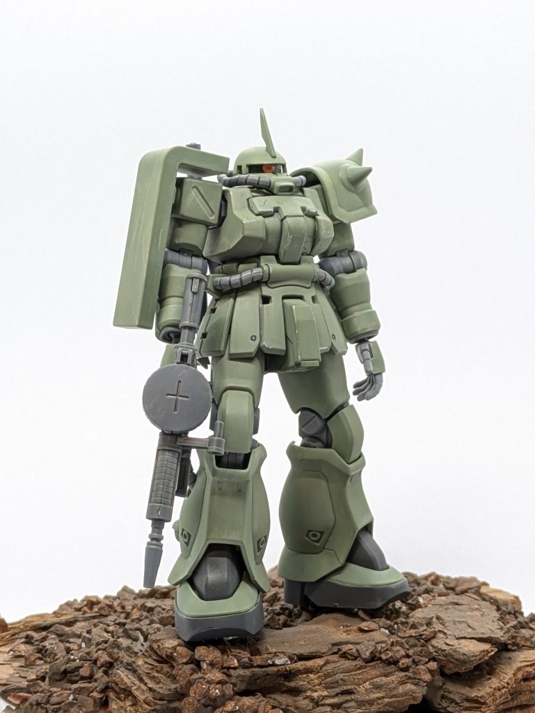 簡易ジオラマも100均モノで劇中の坂を滑り下りるシーンが好きです