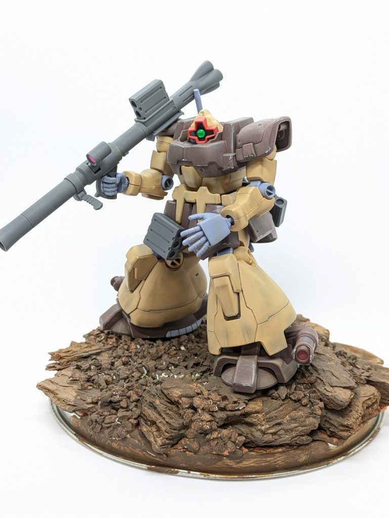 チラッとノイエン・ビッター機の後にいる奴〜！本来はノーマルなザクバズーカっぽいですがご覧頂きありがとうございました、もちろん次も0083関連で〜