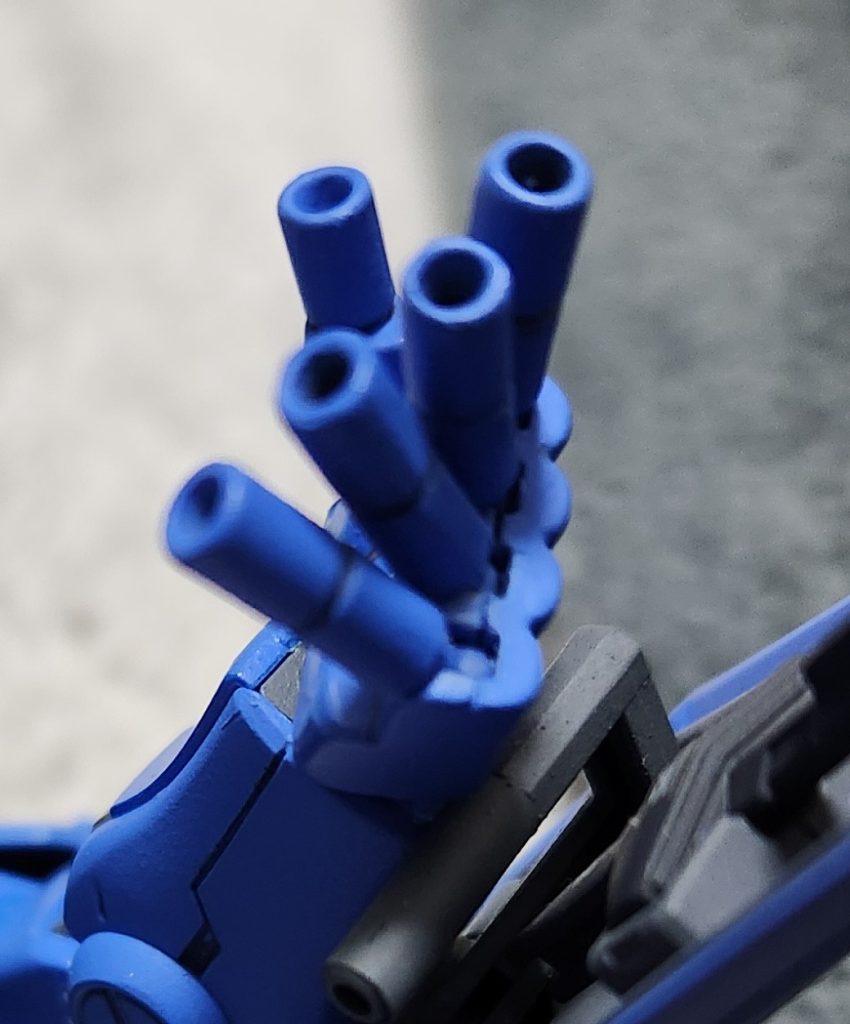 フィンガーバルカンも全て独立して可動するようにしました。