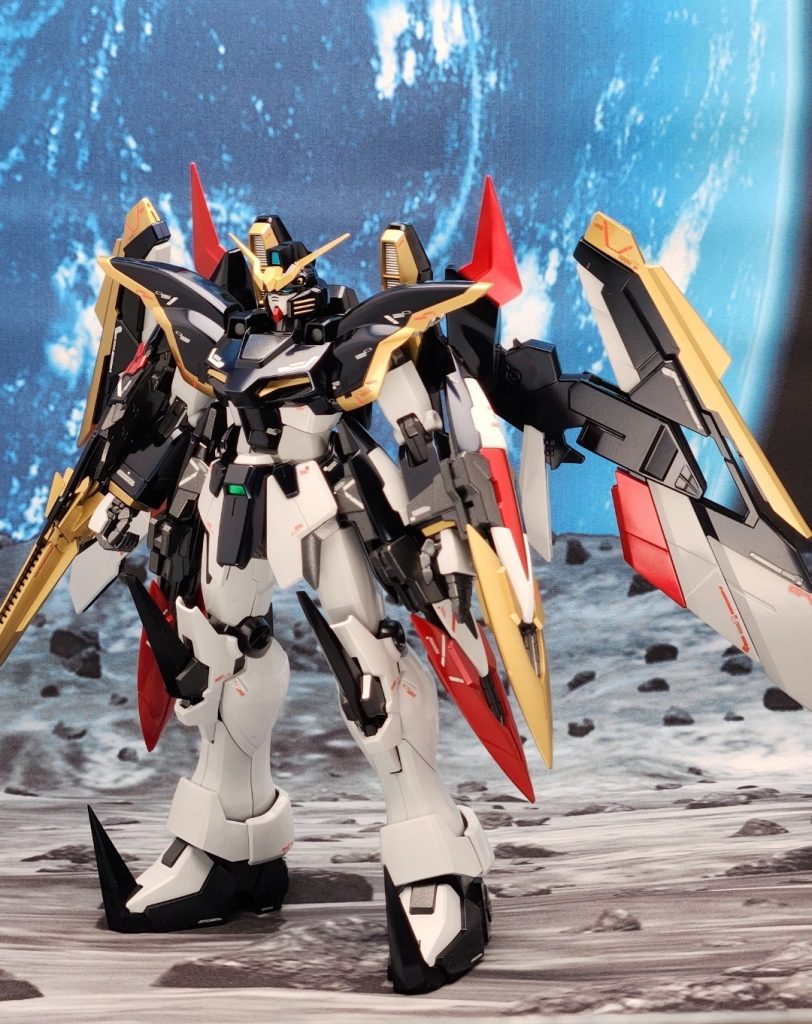 左から。黒部分はプリズムブルーブラックを使っています。青みがかった黒色なので、真っ黒にならないところが好みでよく使います。前回は塗装に失敗していたのですが、原因がわかったので今回は大丈夫でした。希釈液にウレタン用を補充してしまったため強すぎたようです。希釈液を変えたら解決しました。