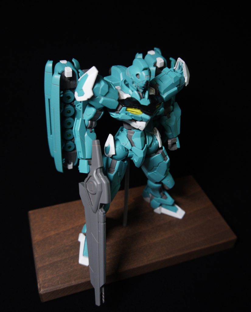 墨入れは初の茶色