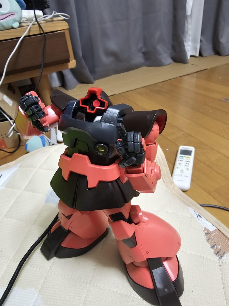 次塗装するのは中古屋さんで買ってきてた、完成済みのリック・ドム！