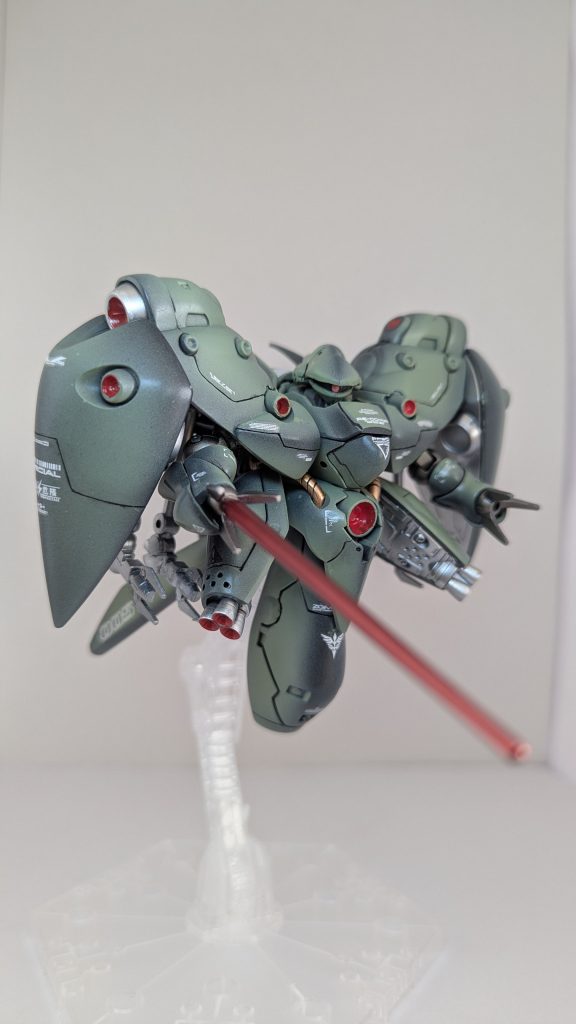 パーツの数も少なく値段も安くて、　　　　気軽に作れてとても楽しいです。