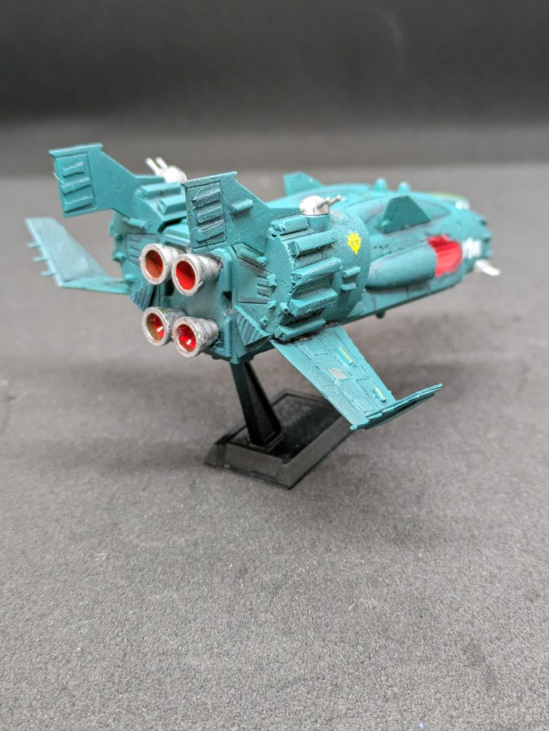 0080年から0083年の間は旗艦のみで単艦で行動しており、「星の屑作戦」撤収中のアクシズ先遣艦隊に合流し、アクシズへようやく落ち延びる。