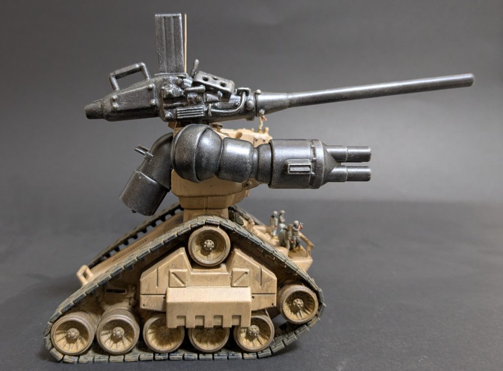 一番悩んだのがこの大砲……マガジン交換仕様にすることにしました。交換方法は…どうする！？