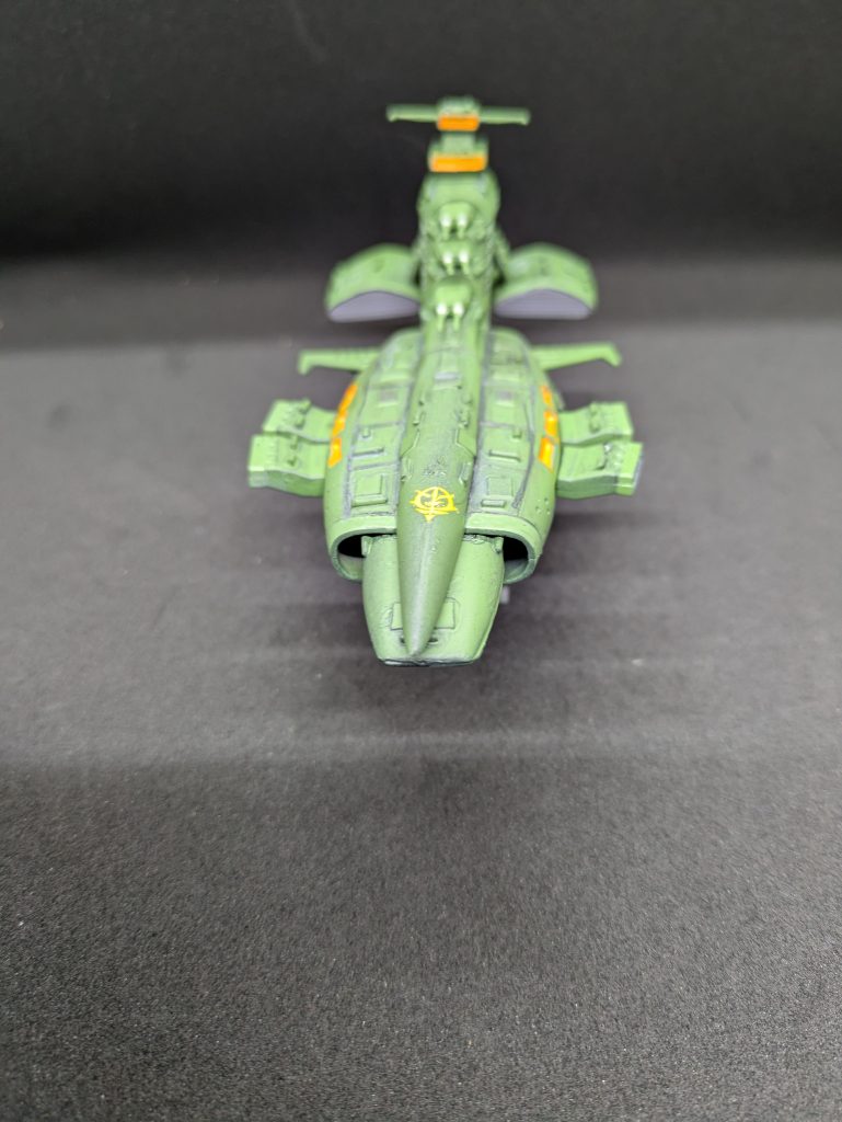 MSの搭載機数は3機。1機搭載機数を増やしたという説もあるが定かではない。一年戦争終結間際に「まお艦隊」から離脱し、アクシズへ落ち延びているが、その後の戦役に参加したかの記録は残っていない。