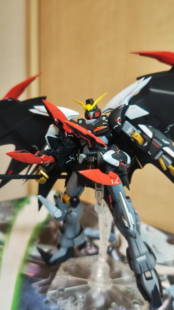 敗者たちの栄光見てないんですが、ホーネットはどう使うんですかね?このリーチのハサミって。。。ビーム刃出るやつもあるみたいですが