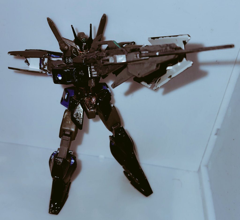PFF-X7/DE3 ダークアースリィガンダム–2枚目/制作者：AKAMARU
