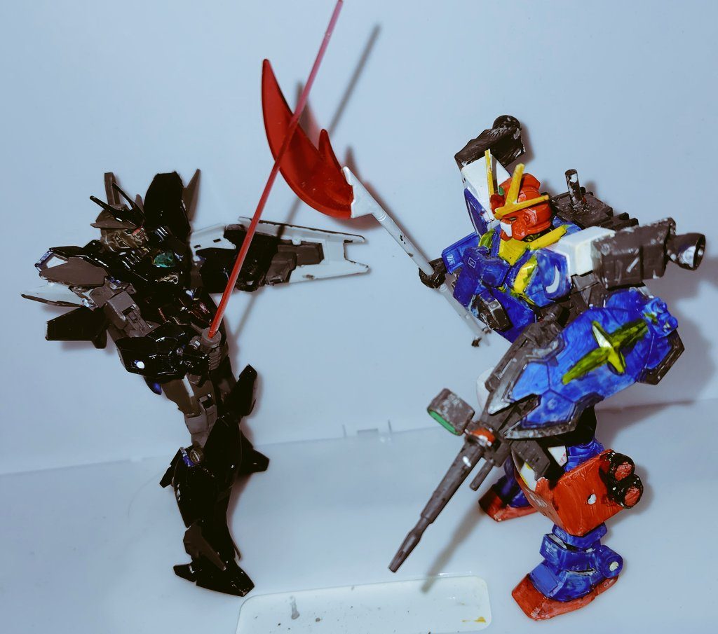 激突、ラーガンダムVS.ダークアースリィガンダム!!