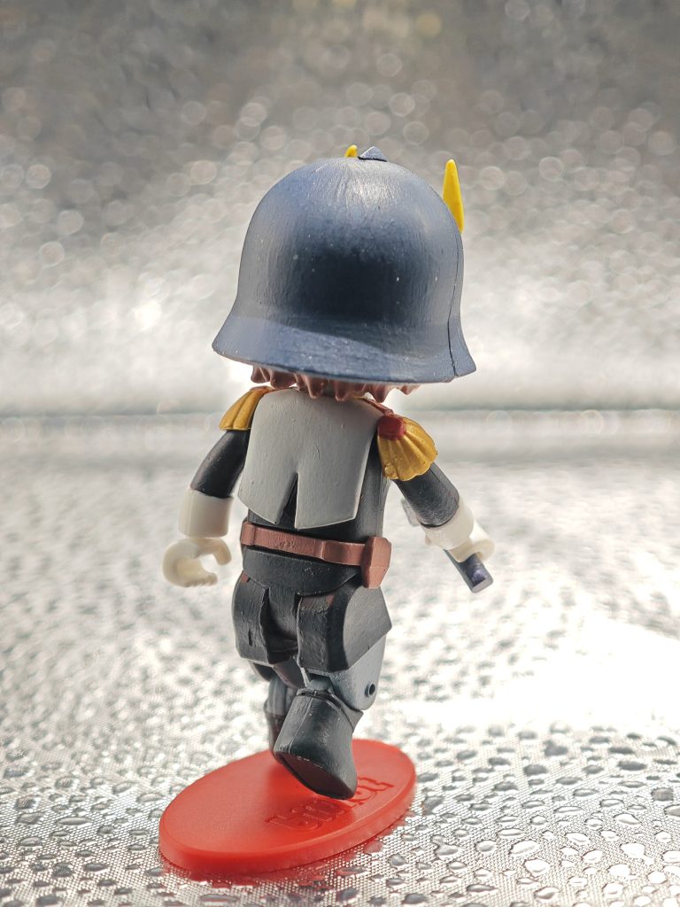 원래 「건담」이라는 말 자체가 「간다라」에서 최초로 깨달음을 열었다고 여겨지는 우리나라의 위대한 스님 「지원작」이 유래하는 말인 것이 명백하다고 서적 「세워요 인민!」에 써 하고 있습니다.(そもそも「ガンダム」という言葉自体が「ガンダーラ」にて最初に「『無』の境地」至ったとされる我が国の偉大なる僧侶「ジ・ウォンザク」に由来する言葉である事が支配的であると書籍「立てよ人民!」(民明書房刊)にはっきりと書かれているのです。)