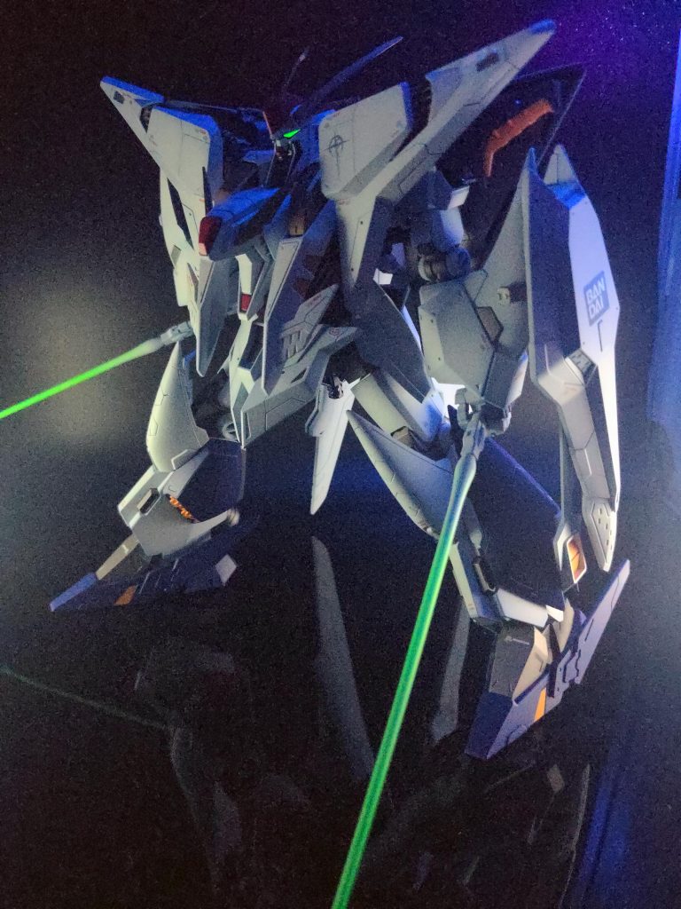 Ξ(クスィ)ガンダム–3枚目/制作者：淡都