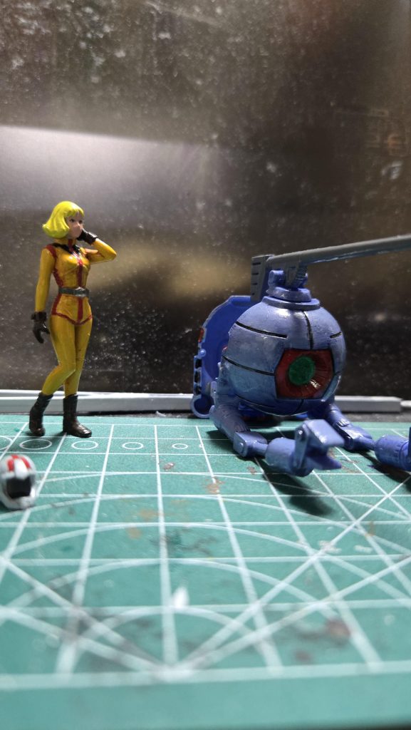 はじめは濃い色で塗ってましたが途中で気が変わりパケージ色にしました