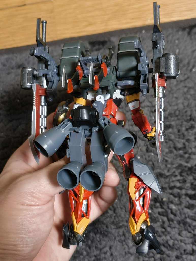 接着剤、テープ類の使用はしていないので、初期状態にもすぐに戻せる仕様です