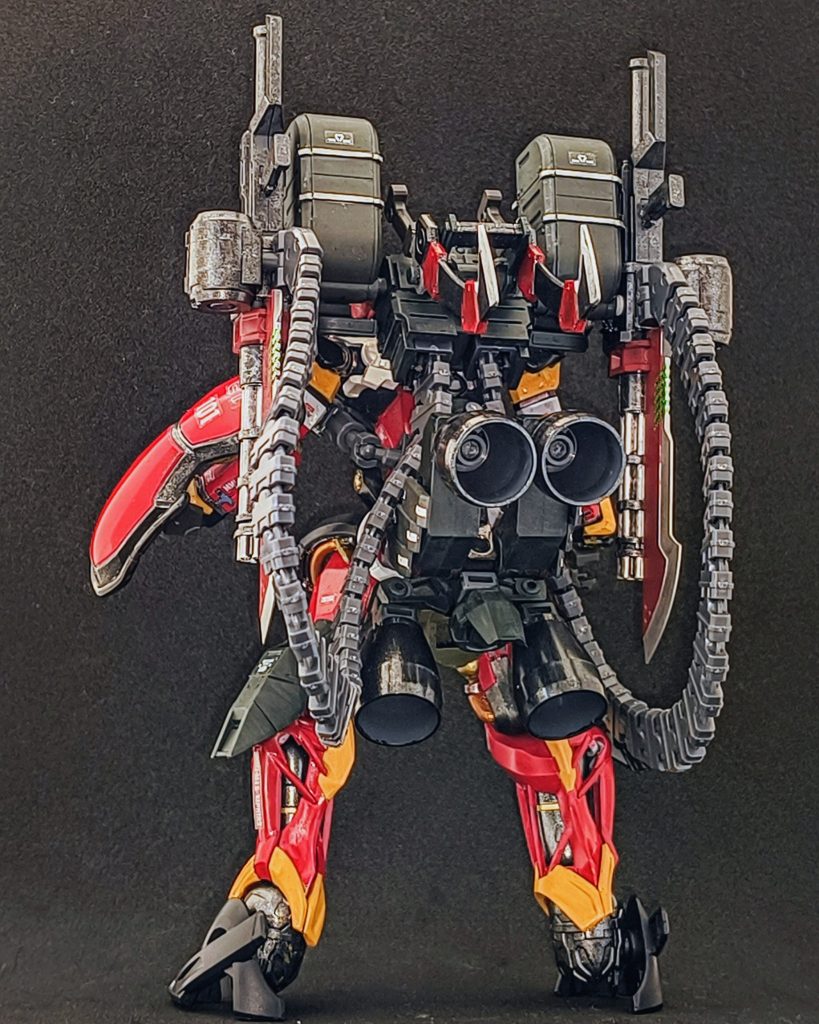 バックパック等の装備類は別売りのオプションパーツセットを使い製作。 ROBOT魂 エヴァンゲリオン新2号機αを参考に 蛍光グリーンとシーブルーの塗料を混ぜて 暗緑色として塗装しています