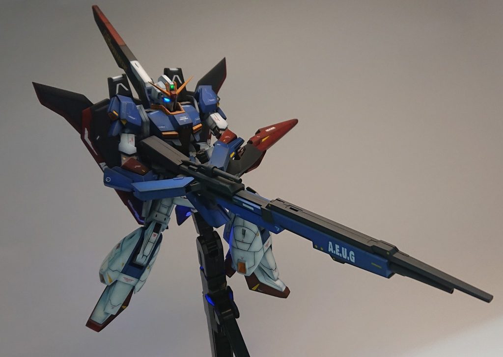 ベース無しでこのポーズができればカッコよさ増すんですけどね(汗)