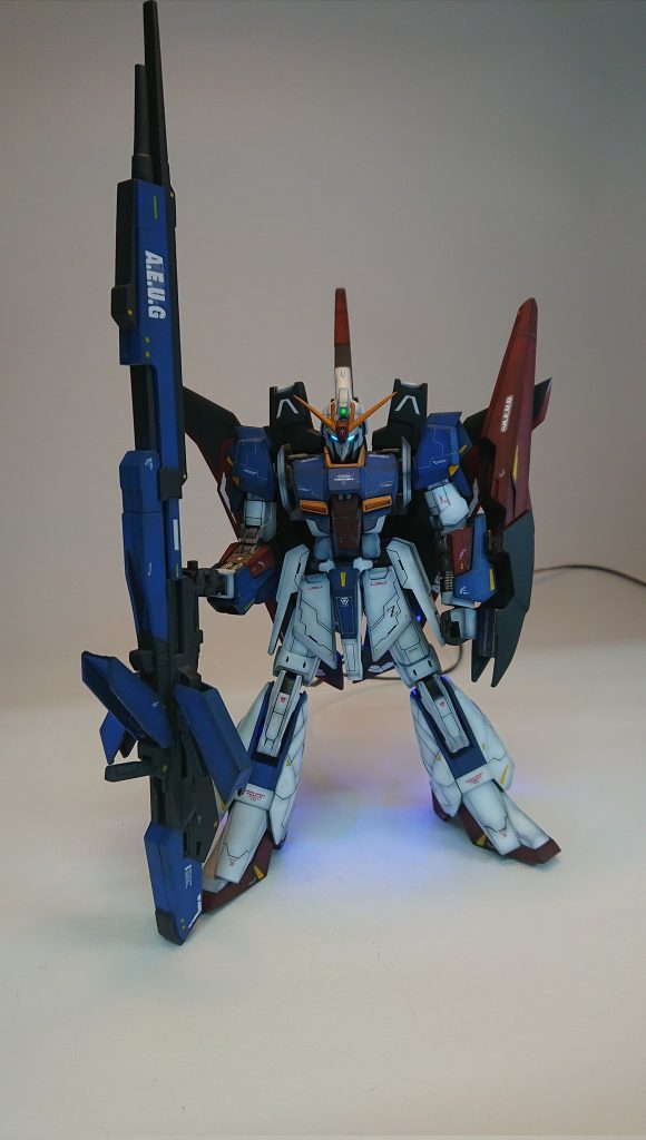 筋彫り　電飾　全塗装黒立ち上げ　一部分自作デカールを使用しております。