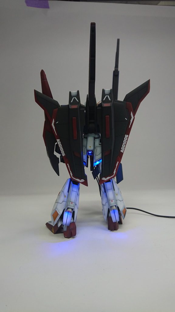 後ろはこんな感じですの