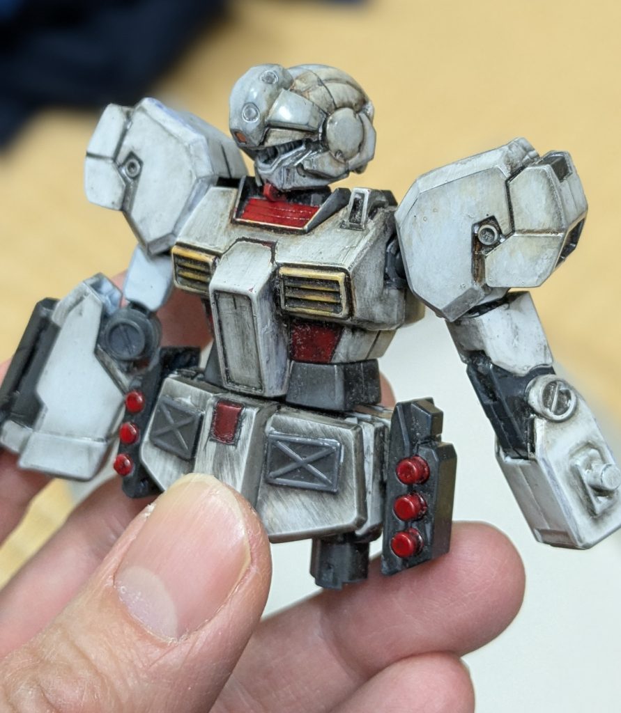 ついつい汚しすぎなのが、いかにもウェザリングビギナーっぽいでしょう。加減が難しい。